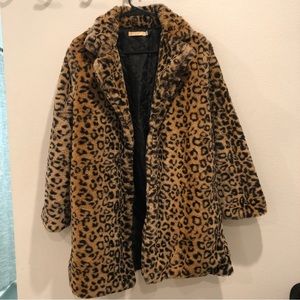Faux fur leopard coat